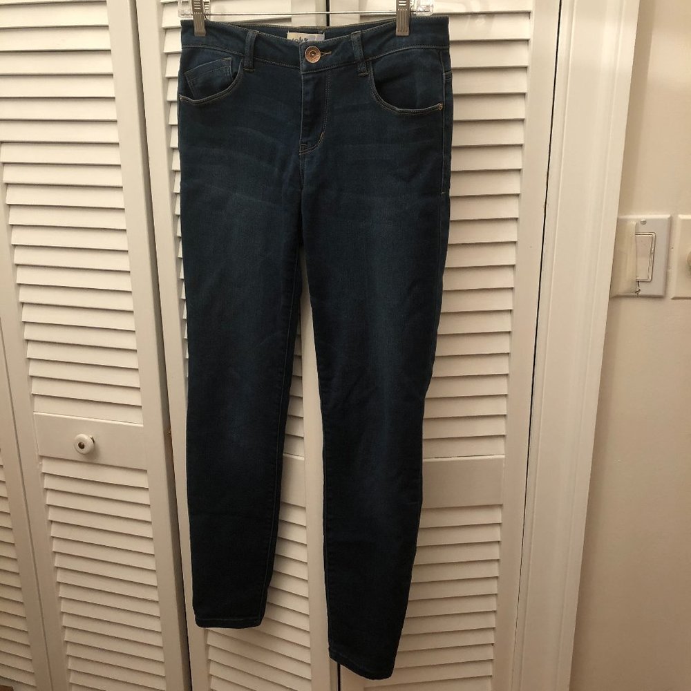 Jolt Junior Jeans, skinny two way stretchy, size 3.